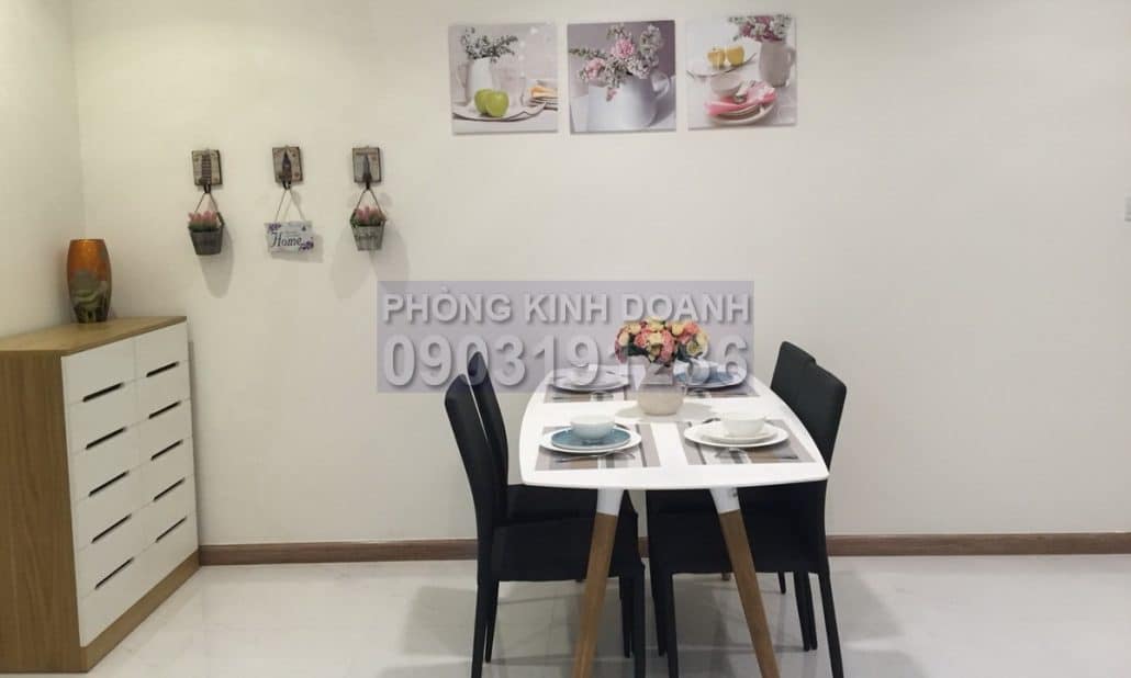 Căn hộ Vinhomes bán view nội khu 2 phòng ngủ 75m2 toà Central 2 căn số 9