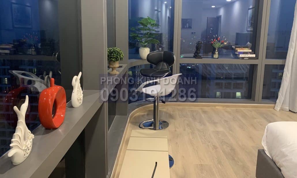 Căn hộ bán Vinhomes Central Park lầu 45 L81 nội thất đẹp 4 phòng ngủ view sông