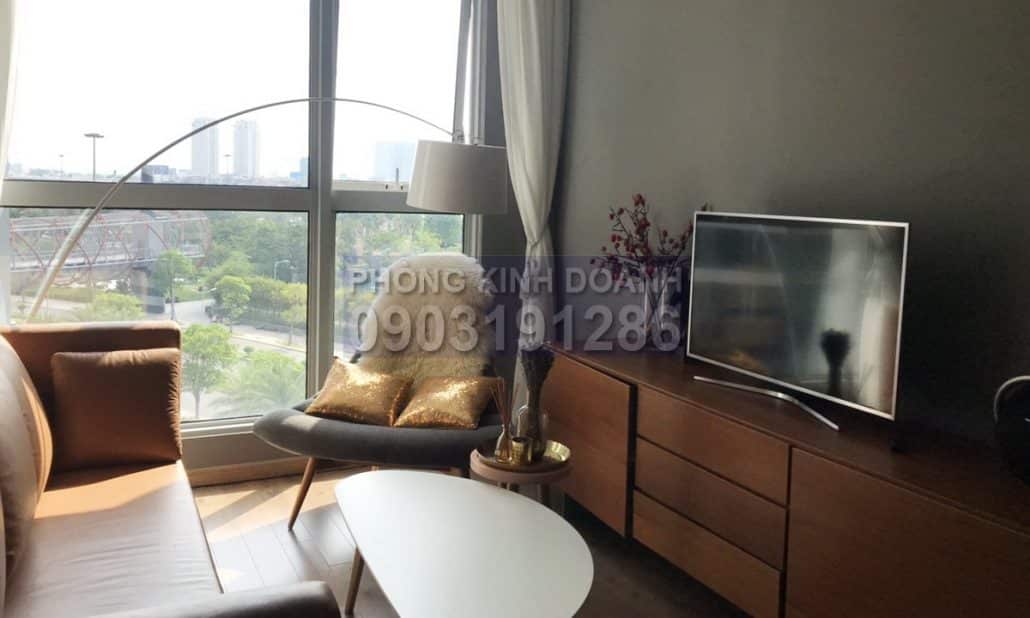 Căn hộ bán Vinhomes Central Park lầu 4 Park 1 nội thất 4 phòng ngủ view sông