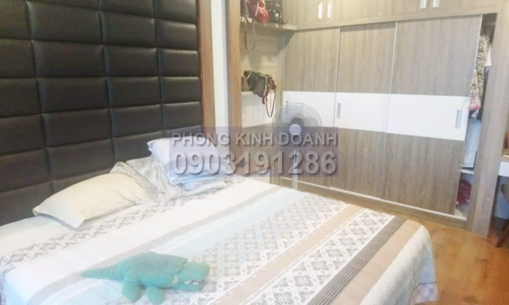 Căn hộ cho thuê Central Park 4 phòng ngủ tầng 9 Park 2 nội thất đẹp view sông