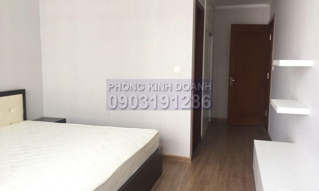 Căn hộ Vinhomes bán 3 phòng ngủ view sông tầng 33 Central 1 nội thất ít