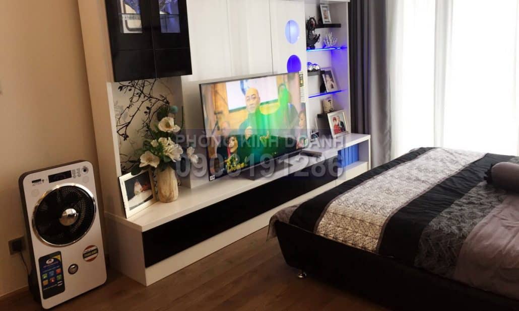 Căn hộ bán Vinhomes tầng 18 Park 6 nội thất cao cấp 4 phòng ngủ view sông