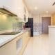 Cho thuê căn Vinhomes 3 phòng ngủ tầng 17 Park 1 đủ nội thất view hồ bơi