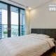 Căn hộ cho thuê Vinhomes 1 phòng ngủ lầu 12 Landmark 81 nhà đẹp view sông