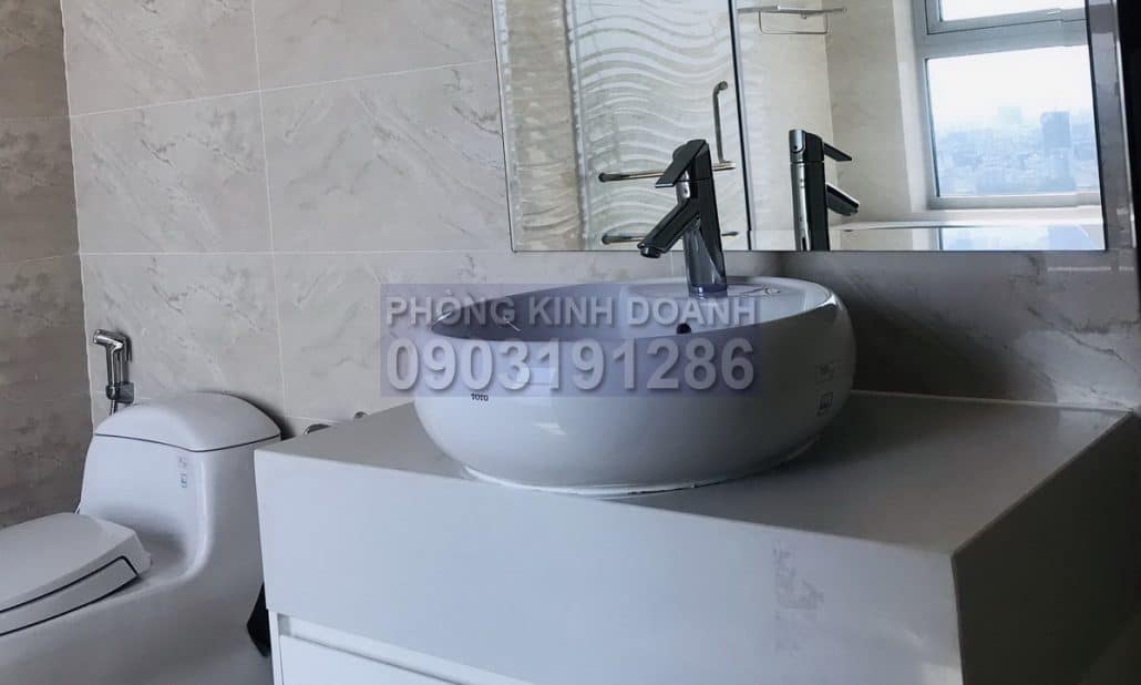 Bán Vinhomes 3 phòng ngủ thoáng rộng 108m2 căn hộ số 16 Landmark Plus