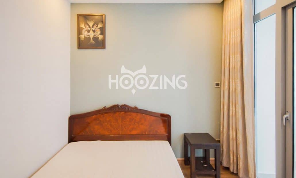 Cho thuê Vinhomes 3 phòng ngủ tầng 22 toà Park 1 nội thất đẹp view hồ bơi